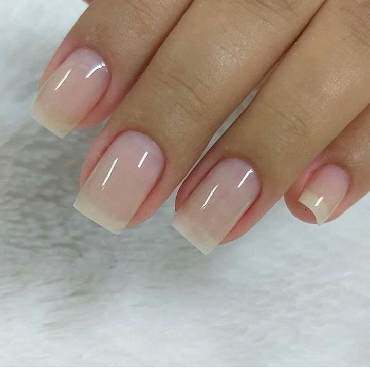 Esmaltação Em Gel Em Unha Natural Decorada